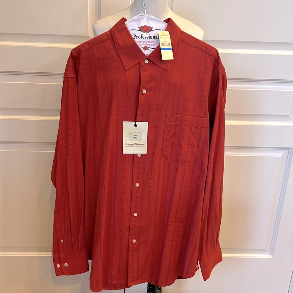 NEW W/ TAGS - MENS XL TOMMY BAHAMA long sleeved button down shirt